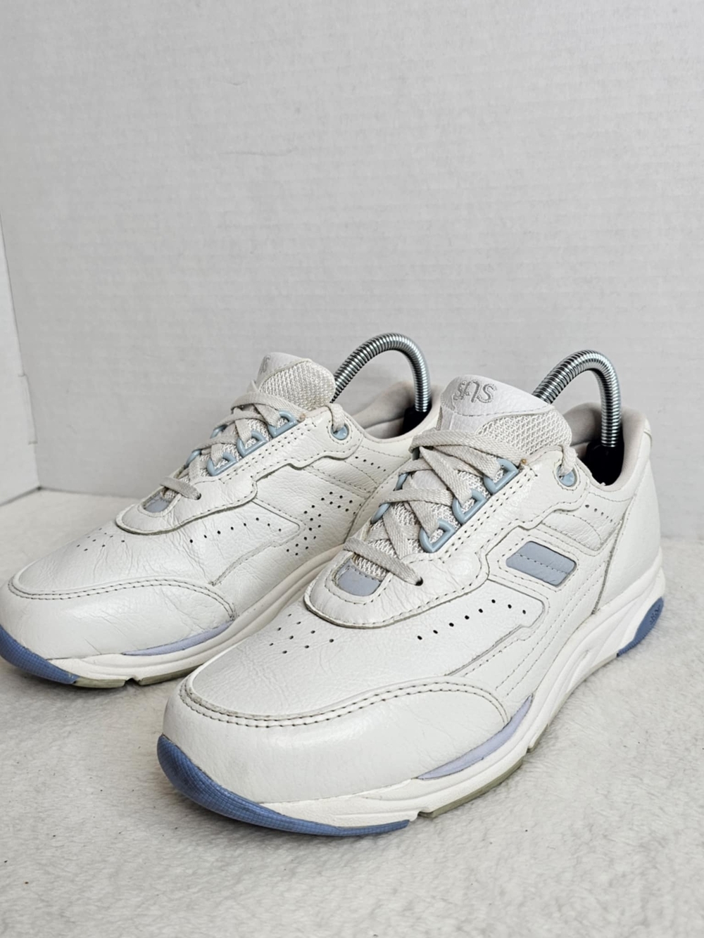 🖤SAS Tour Womens Sneakers Size 8N White Blue Leather Lace Low Walking Shoes EUC